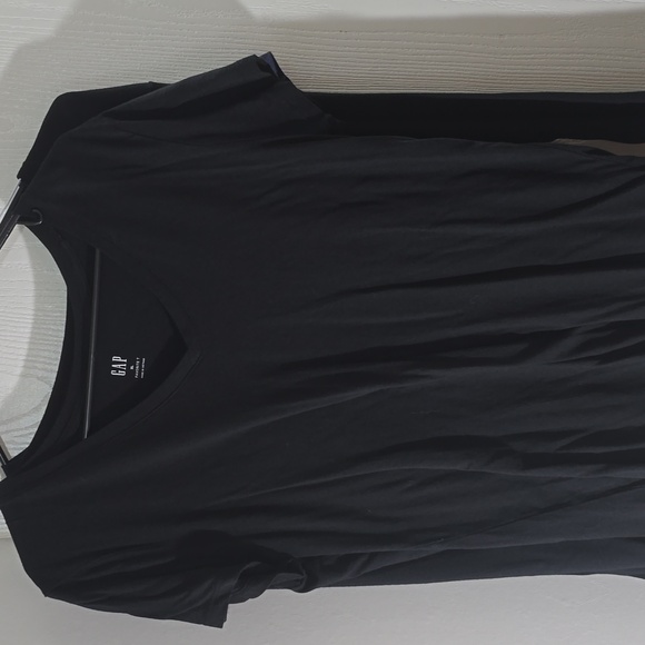 (3) Gap XL favorite tee tops - Picture 6 of 6